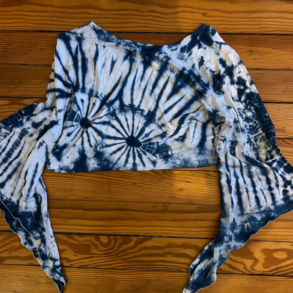 ☀️👙🩴 Amazing tie-dye 1/2 shirt - one size fits all